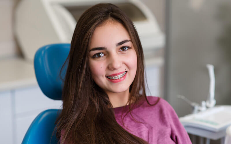 ostia-dental-clinic-dr-carmen-oriolo-teens-othodontics